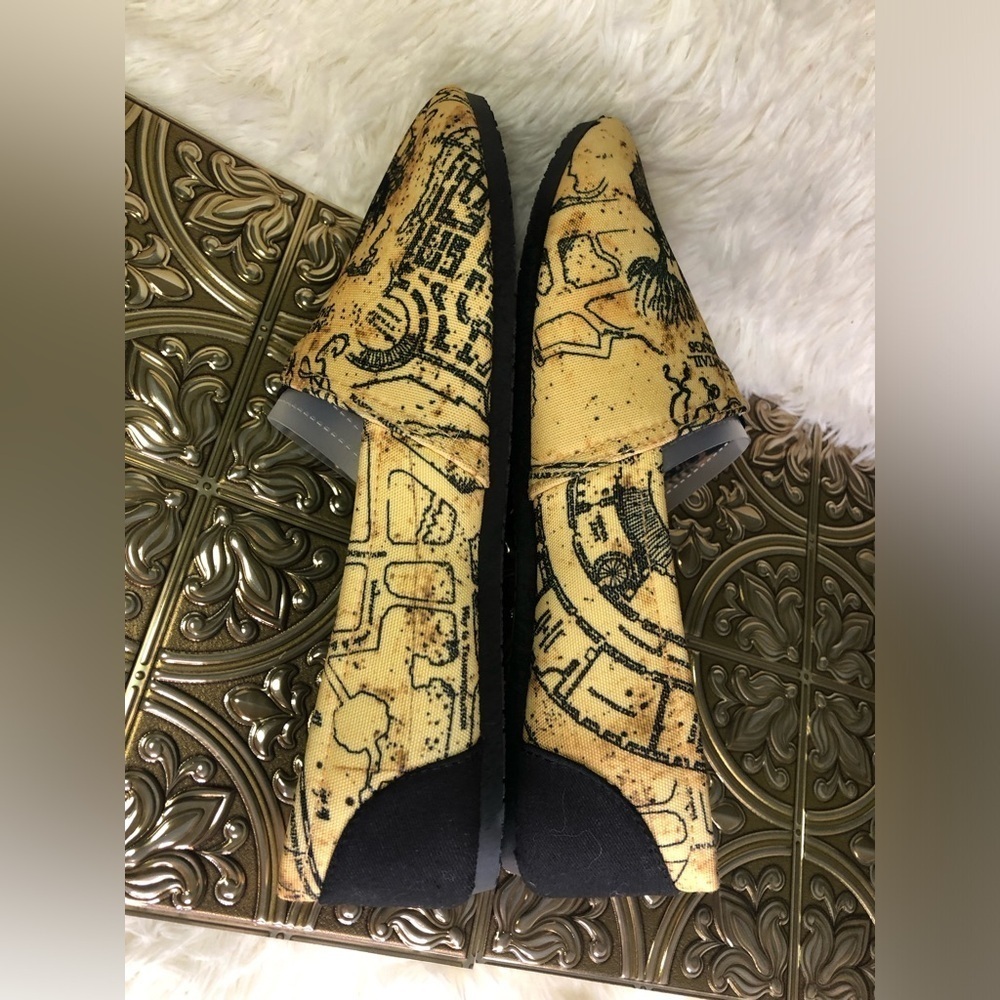 Warner Bros. Harry Potter Themed Women's Loafers - Tan and Black L 10/11 - Picture 11 of 16
